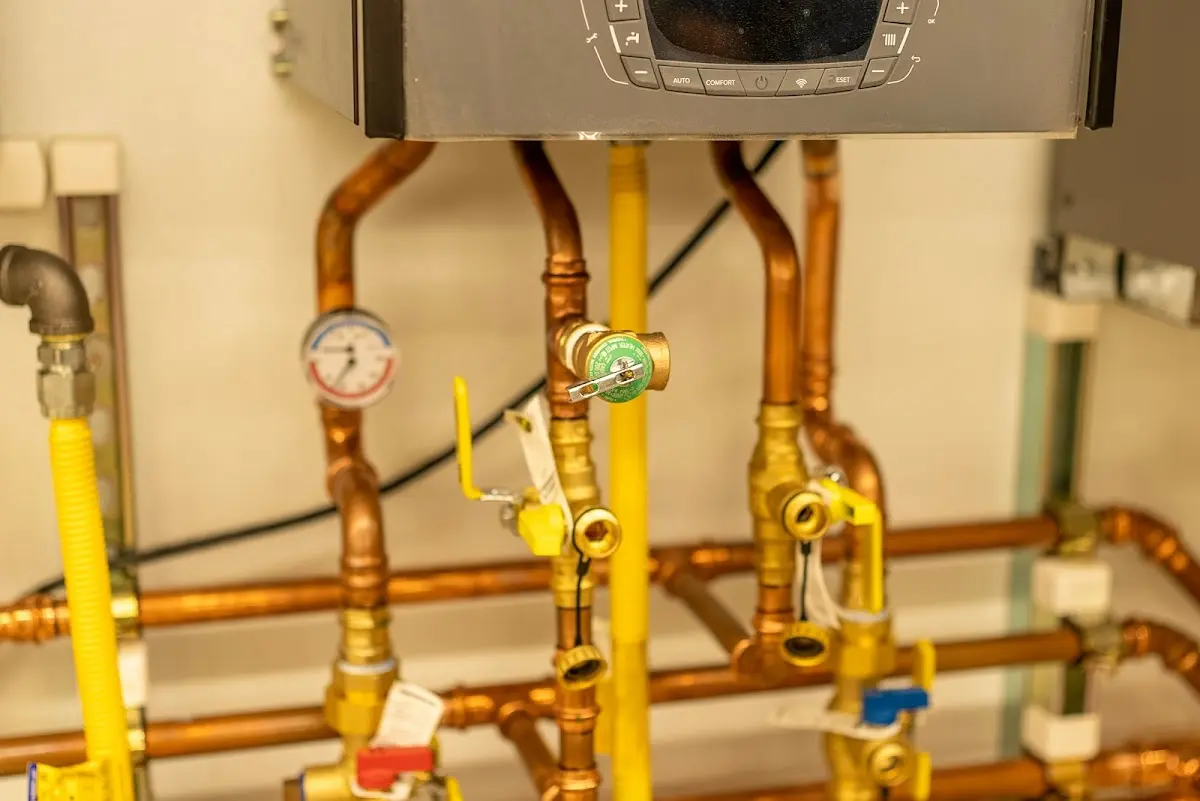 Licensed technician providing Slab Leak Repair for a homeowner in Chicago